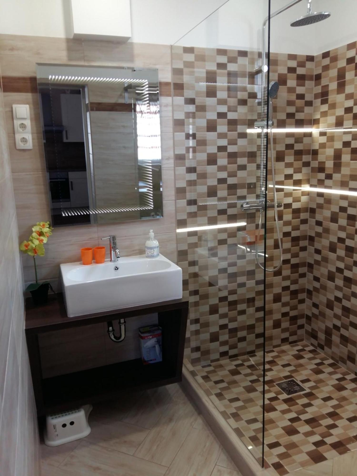 Katalin Boutique & Wellness Apartmanok ไฮจ์ดุสโซบอสโล ภายนอก รูปภาพ